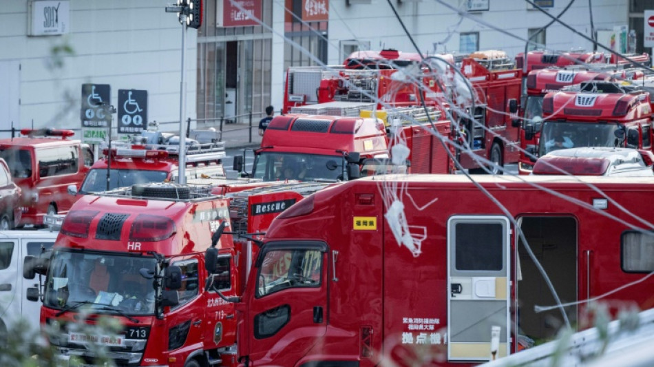  S&eacute;isme au Japon: cinq morts, des personnes toujours pi&eacute;g&eacute;es dans un centre commercial effondr&eacute; 