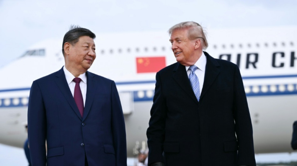  Trump welcomes Xi to Washington with lavish praise 