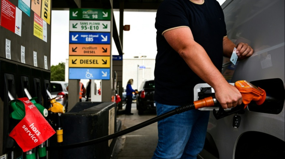  Le gouvernement demande &agrave; TotalEnergies&nbsp;d'&ecirc;tre "exemplaire" et de "r&eacute;percuter" le d&eacute;stockage des barils 