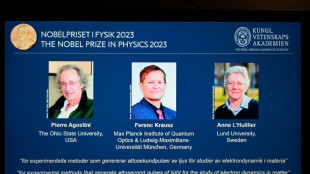 Trio vence Nobel de Física por estudo sobre elétrons