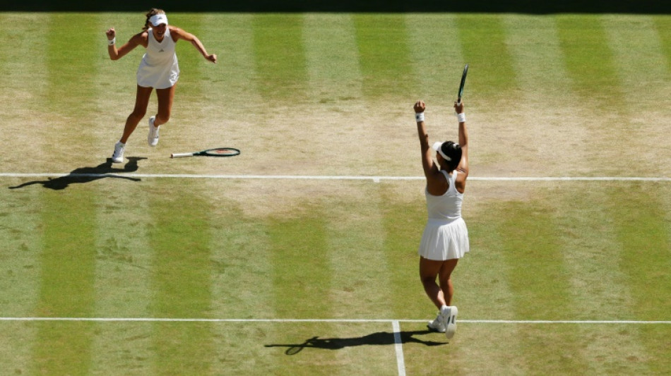  Mladenovic and Guo win Wimbledon women's doubles title 