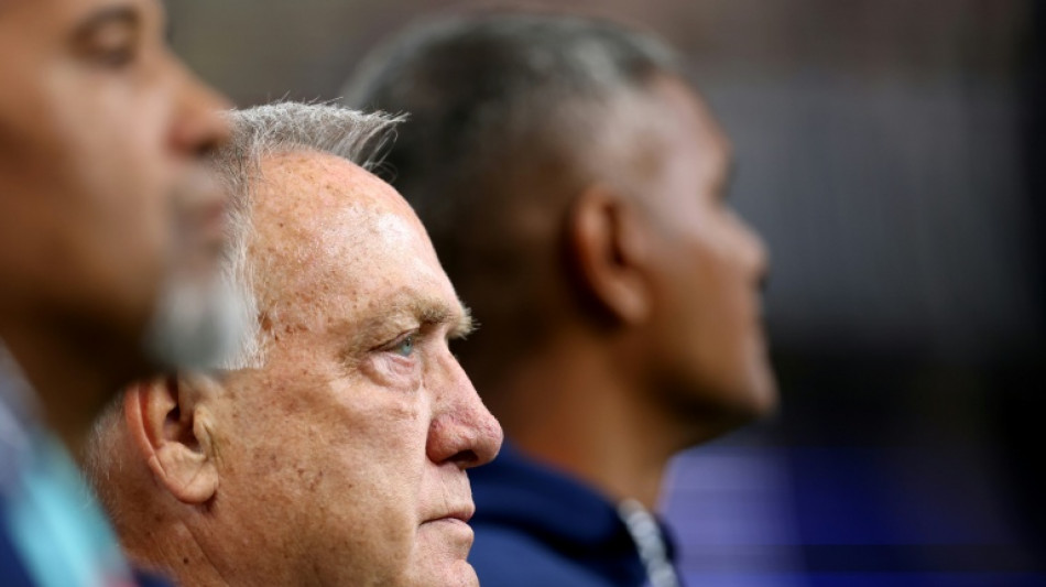  Cura&ccedil;ao deve aproveitar Copa do Mundo com realismo, diz t&eacute;cnico Dick Advocaat 
