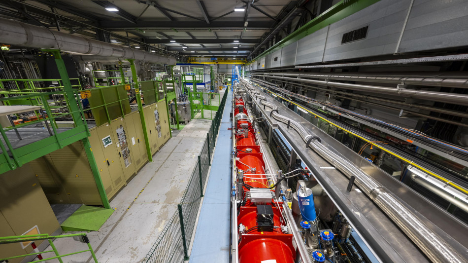  Cern, iniziate le operazioni di disconnessione dell'acceleratore Lhc 