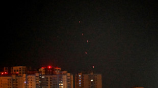 Ukraine: 14 morts, dont des enfants, dans des frappes russes sur Kiev