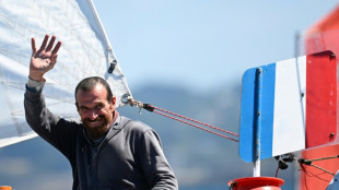Retour en France du navigateur Yann Quénet après un tour du monde sur un voilier de 4m
