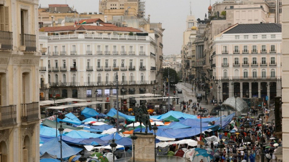  Spanish govt races to adopt housing law under protest pressure 