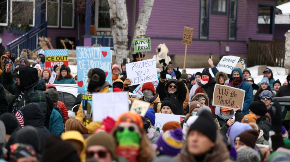  Tausende Menschen protestieren in den USA gegen T&ouml;tung einer Autofahrerin durch ICE-Beamten 