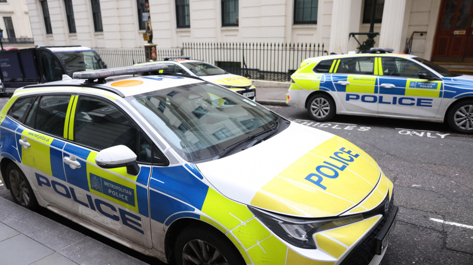  Shock in Gb, fu un suicidio collettivo l'annegamento di 3 sorelle a Brighton 
