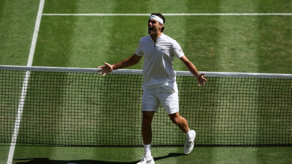 Fritz vence Khachanov e vai à semifinal de Wimbledon