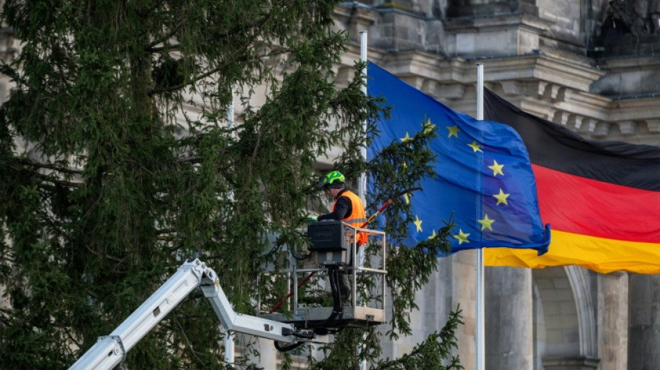 El desempleo baja ligeramente en noviembre en la zona euro