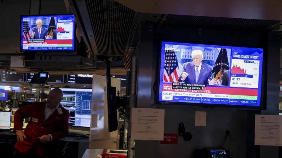 Usa, domani stop alla riscossione dei dazi dichiarati illegali da Corte suprema