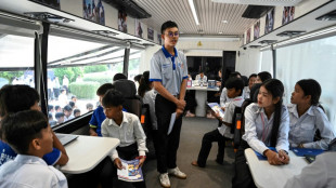 Cambodge: la nouvelle vie sur les routes du tribunal des Khmers rouges