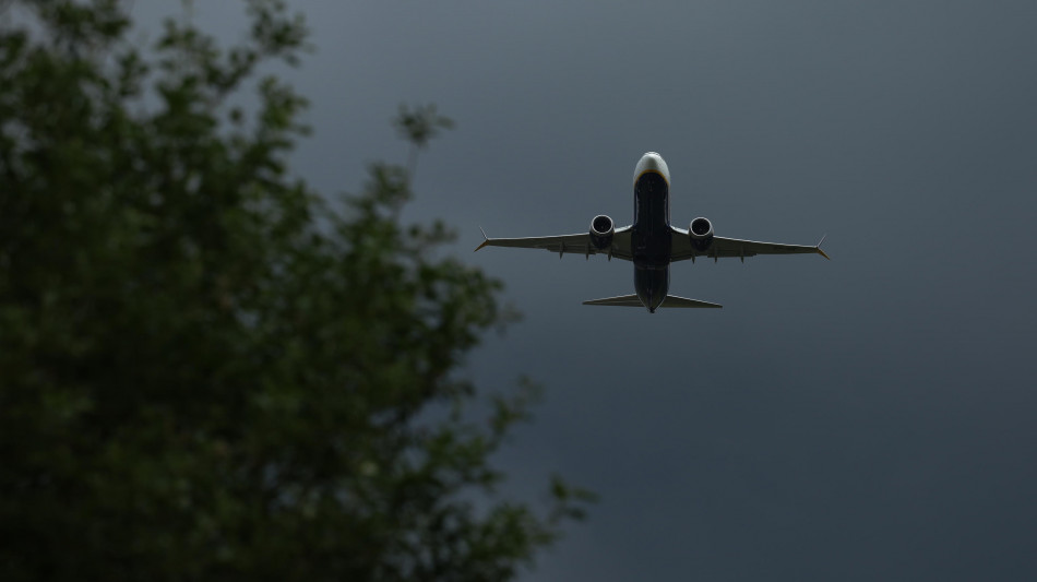  Assaeroporti, preoccupa il jet fuel, rischio rincari e voli soppressi 