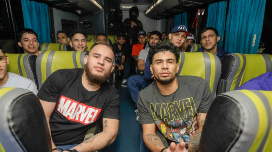 Venezolaner kehren nach Gefangenenaustausch mit USA aus El Salvador in Heimat zur&uuml;ck