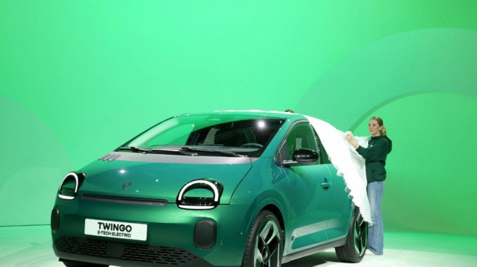 France: l'&eacute;lectrique d&eacute;passe un tiers des ventes de voitures neuves en juillet  