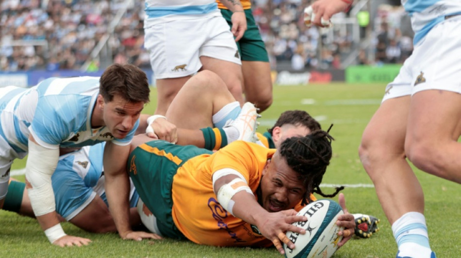  Wallabies hold on for victory in Argentina 