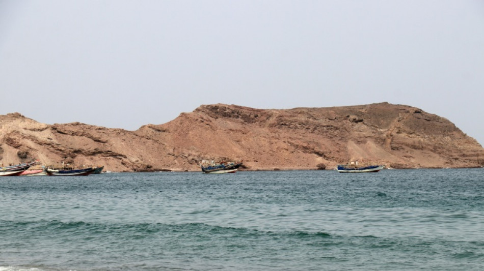  Gobierno yemen&iacute; acusa a rebeldes hut&iacute;es de ataque mortal contra buque en el mar Rojo 