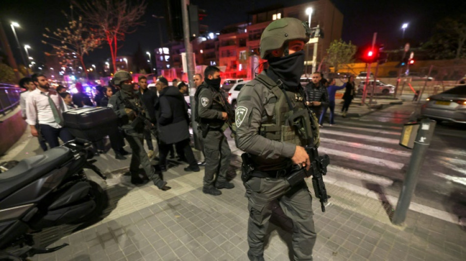 Mindestens sieben Tote bei Angriff an Synagoge in Jerusalem 