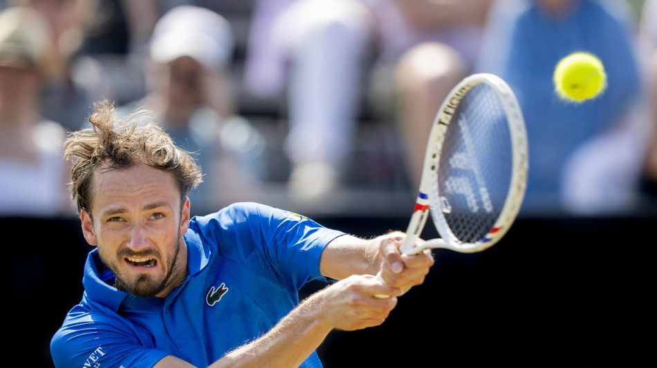 Tennis: Halle, Medvedev batte Michelsen e va in semifinale