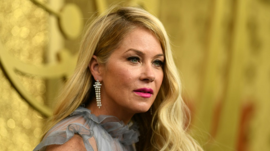  Christina Applegate says she was misdiagnosed with MS 