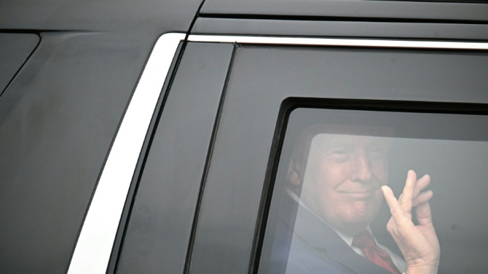  Trump 'low-key' bets on economic pressure against Iran 