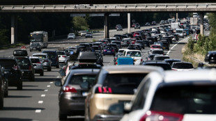 Vacances d'&eacute;t&eacute;: circulation "tr&egrave;s dense" vers le sud &agrave; la mi-journ&eacute;e