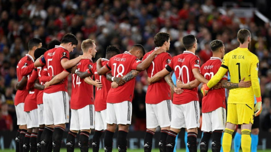 English football shutdown after Queen's death slammed as 'missed opportunity' to pay tribute