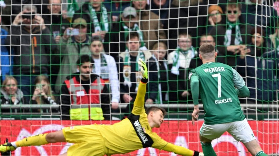 Ducksch-Doppelpack l&auml;sst Werder aufatmen