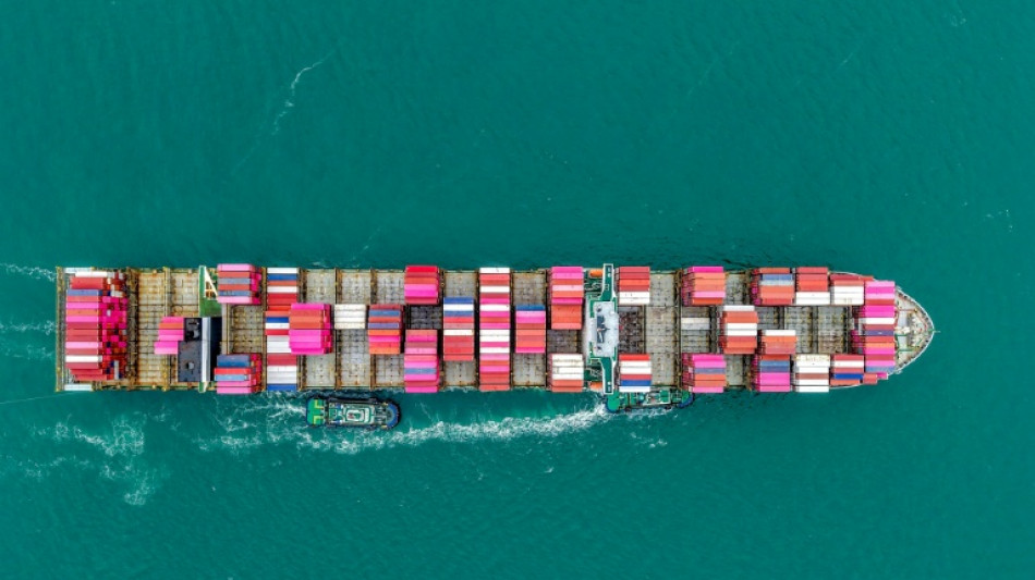  Superávit comercial da China supera US$ 1 trilhão apesar da queda das exportações para os Estados Unidos 