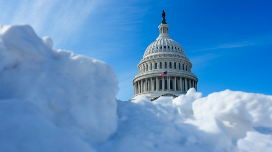  Trump insta Congresso dos EUA a acabar com 'shutdown' 