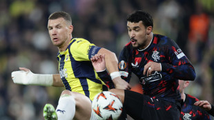 Calcio: Fiorentina accordo per Dzeko, in arrivo a parametro zero