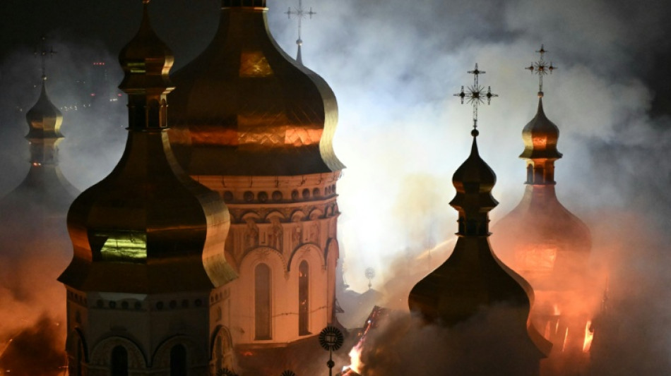  Elf Tote in der Ukraine und Kathedralenbrand in Kiew bei russischen Angriffen 