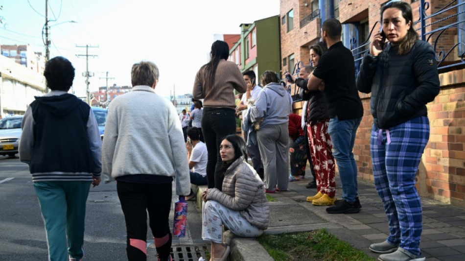  Forte terremoto atinge a Col&ocirc;mbia e &eacute; sentido no Equador e no Panam&aacute; 