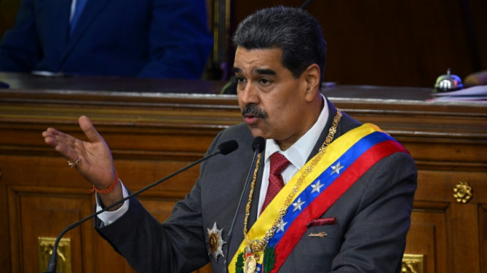 Maduro aumenta b&ocirc;nus complementares de sal&aacute;rio sem ajuste desde 2022