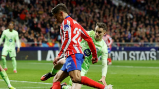 Barcelona confirma les&atilde;o no joelho de Marc Casad&oacute;, fora pelo resto da temporada