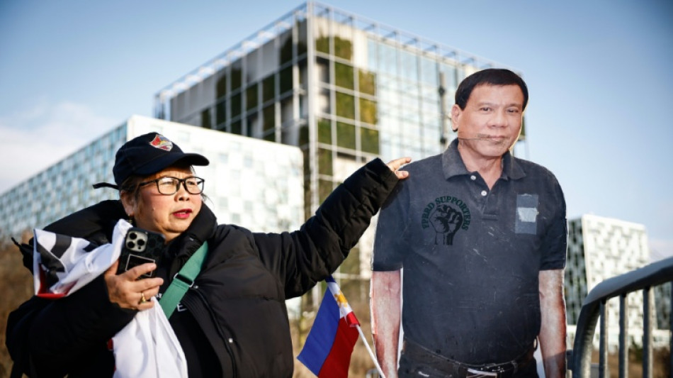  Philippines ex-leader Duterte makes first appearance at ICC 