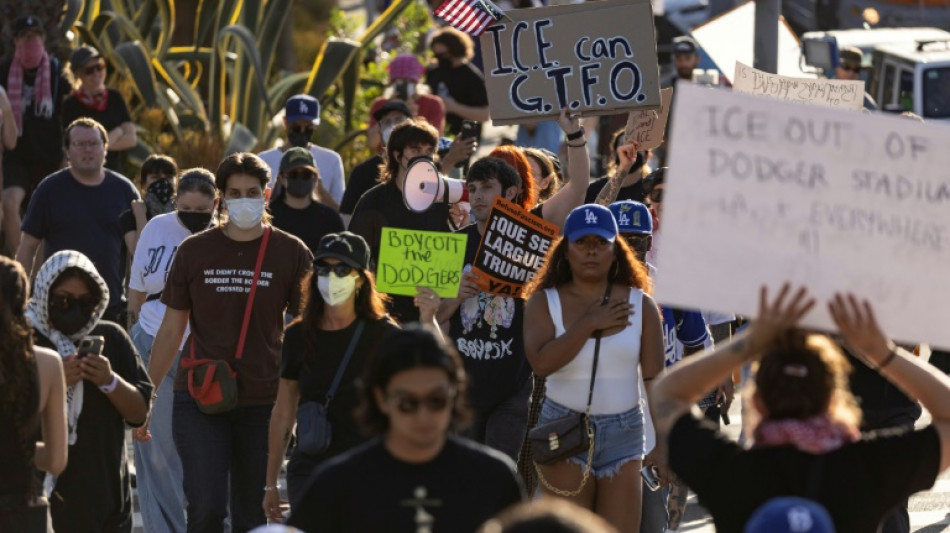 Dodgers stellen eine Millionen Dollar für Immigranten bereit