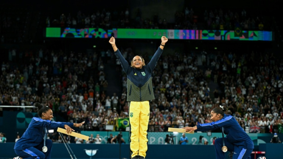  Rebeca Andrade tira nota mais alta do mundo no salto em 2026 