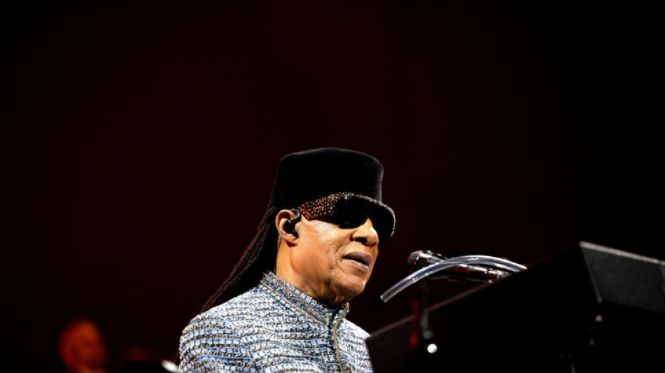  Stevie Wonder enflamme Paris avec Lenny Kravitz en guest star 