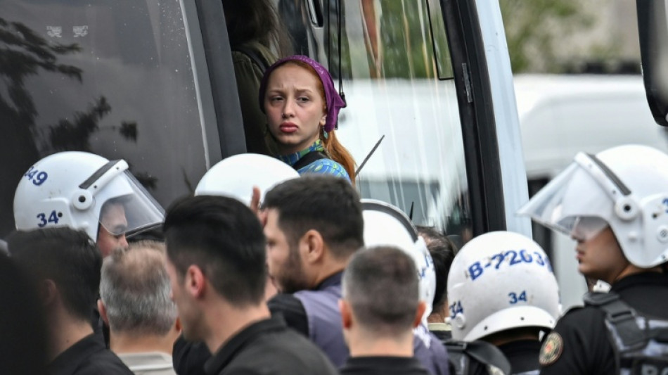  Turkey releases 106 protesters, jails more LGBTQ activists 