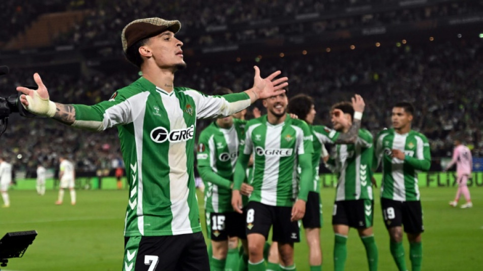  Espa&ntilde;a e Inglaterra hacen pleno en octavos de Europa y Conference League 