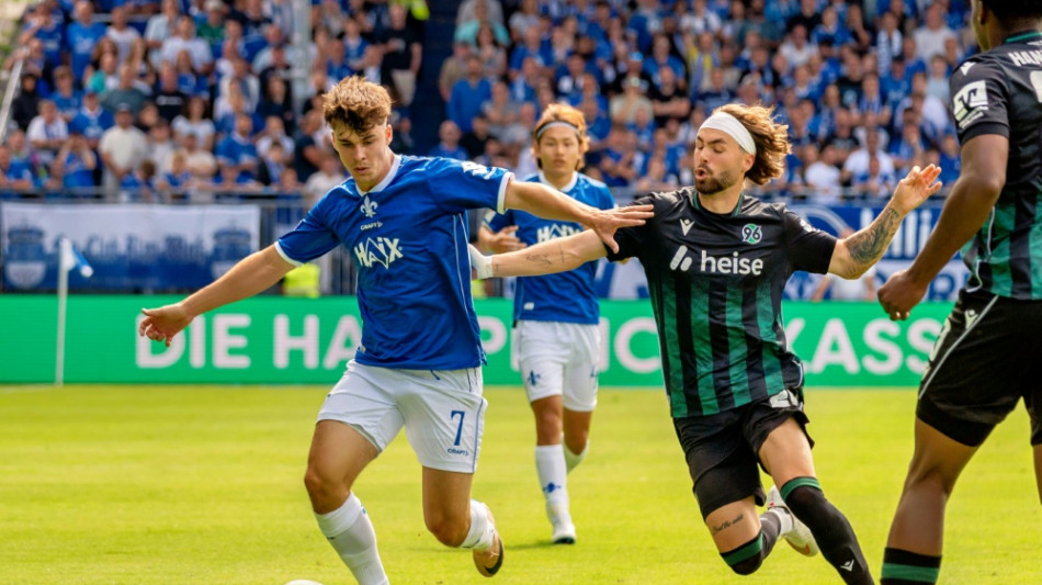  Gegen zehn Darmst&auml;dter: Hannover feiert ersten Sieg 