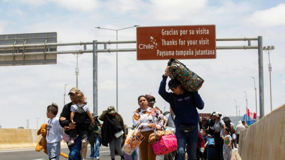 Migrants fleeing Chile ahead of election stranded at Peru border: officials