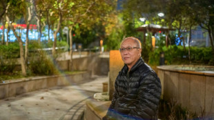 Un mois apr&egrave;s l'incendie de Hong Kong, culpabilit&eacute; et chagrin p&egrave;sent sur les survivants