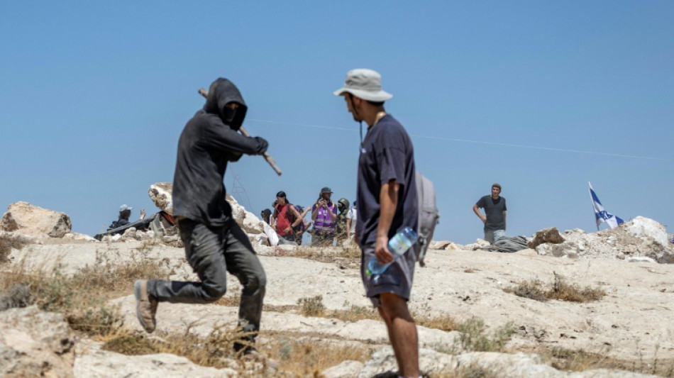  Inspirados pela f&eacute;, ativistas judeus enfrentam colonos para proteger palestinos 