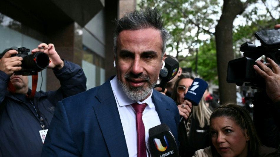  Defense in Maradona death trial seeks acquittal of doctor 