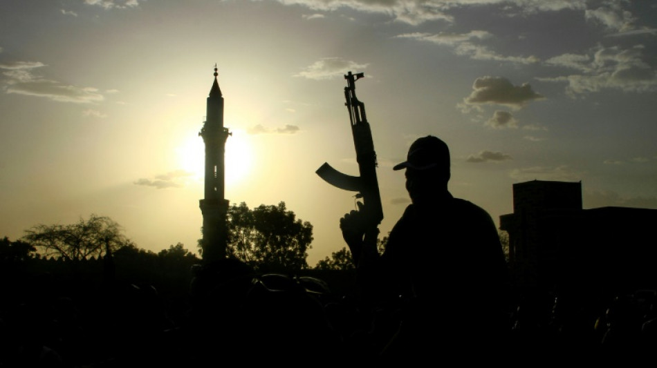  Surrounded by militias, Sudanese fear endless cycle of war 