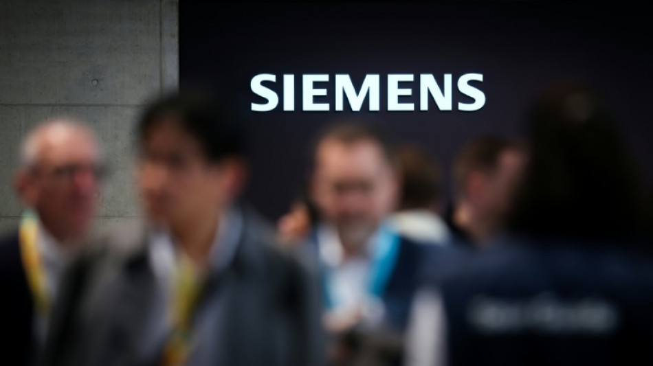 Siemens shares plunge on disappointing guidance raise 