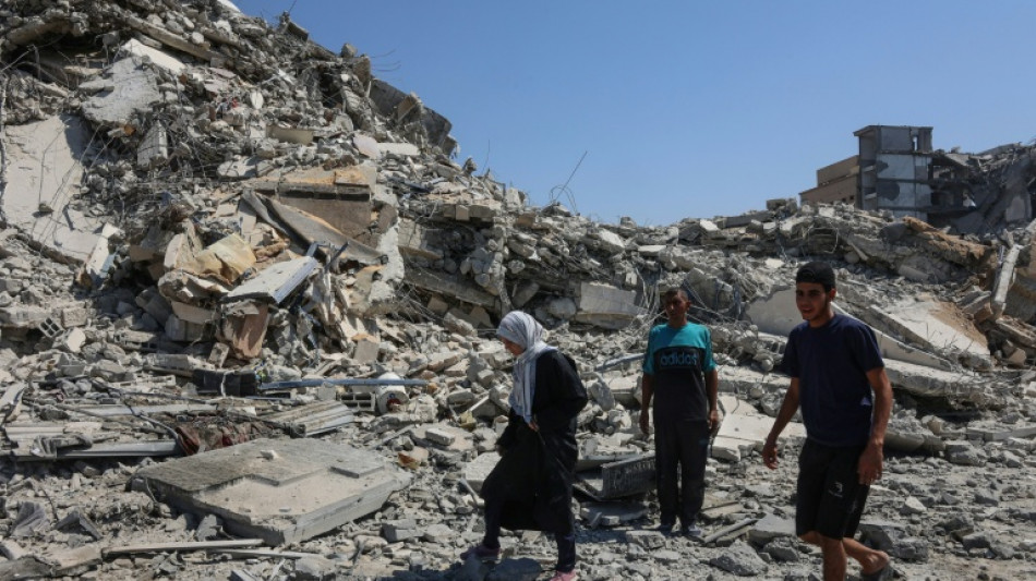 Israel destrói outro grande edifício residencial em Cidade de Gaza