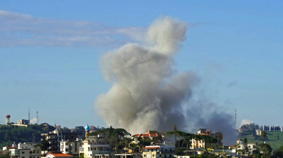  Liban: 10 morts dans des frappes, le Hezbollah qualifie les n&eacute;gociations directes avec Isra&euml;l de "violation flagrante" de la constitution&nbsp;  